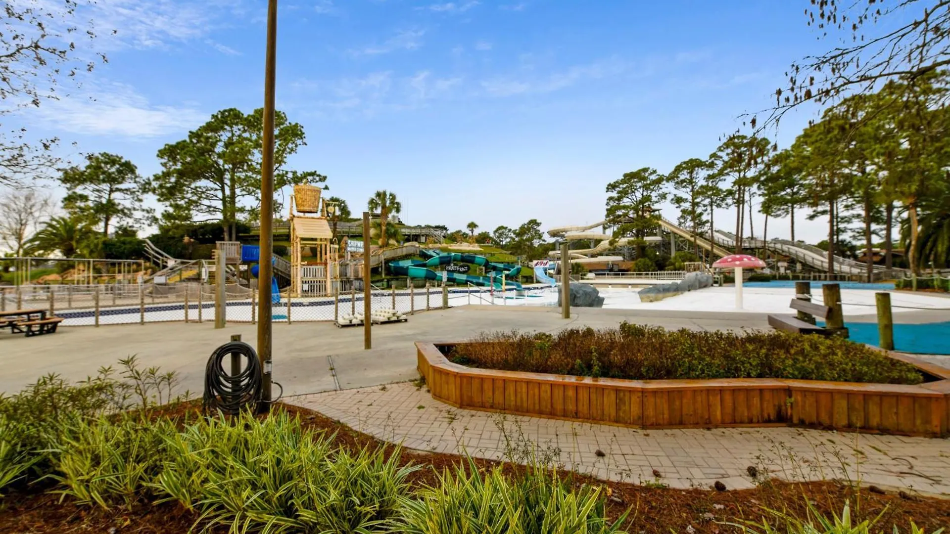 Twin Palms Resort #1702 By Book That Condo Panama City Beach